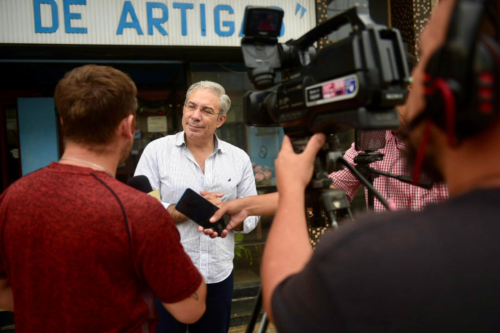 Robert Silva: un viaje de sacrificio, resiliencia y compromiso político